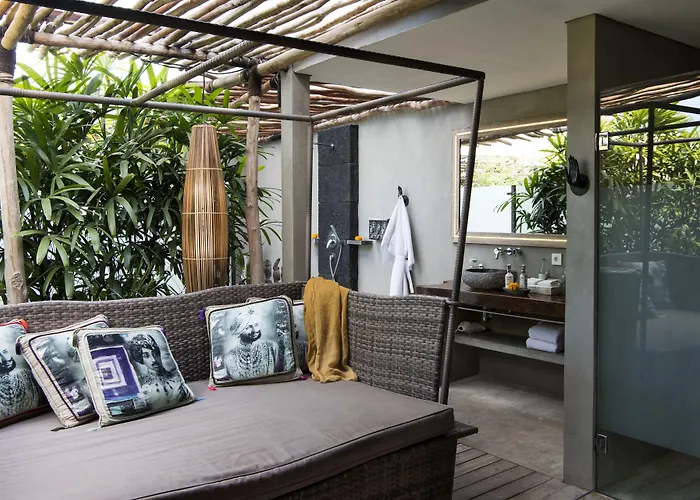 Resort Blue Karma Dijiwa 4*